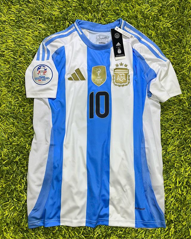 CAMISETA Titular Replica SELECCION ARGENTINA 24-25 con Numero / Replica Football Soccer ARGENTINA Jersey Shirt With Number ( FREE SHIPPING )