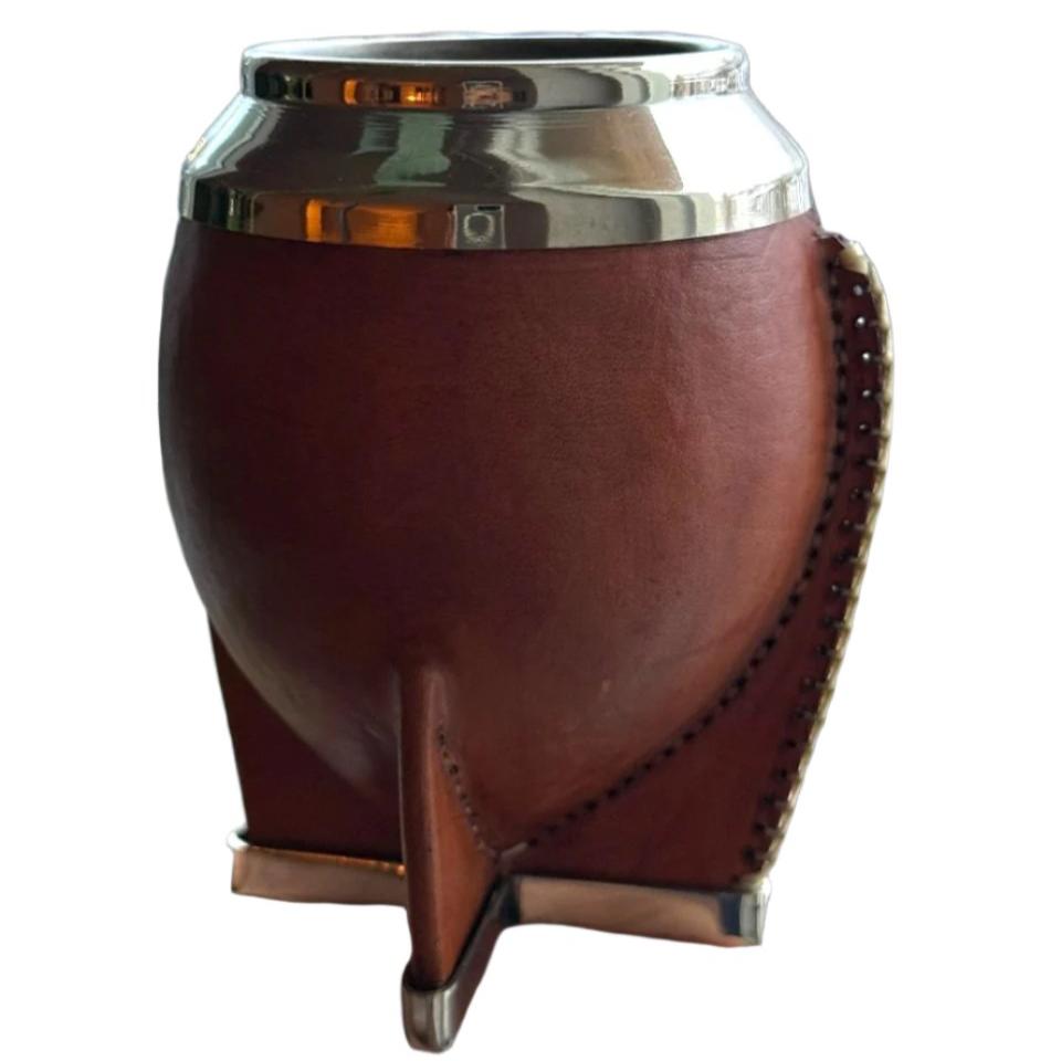 Mate Artesanal Torpedo de alcapa con Base y Costura vertical en cuero